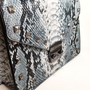 🎁 Badgley Mischka Crossbody Bag Chain Strap Snake NWOT